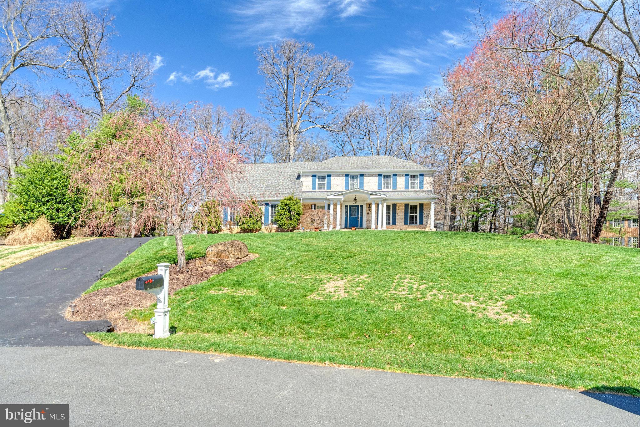 1402 SOUTHWIND CT