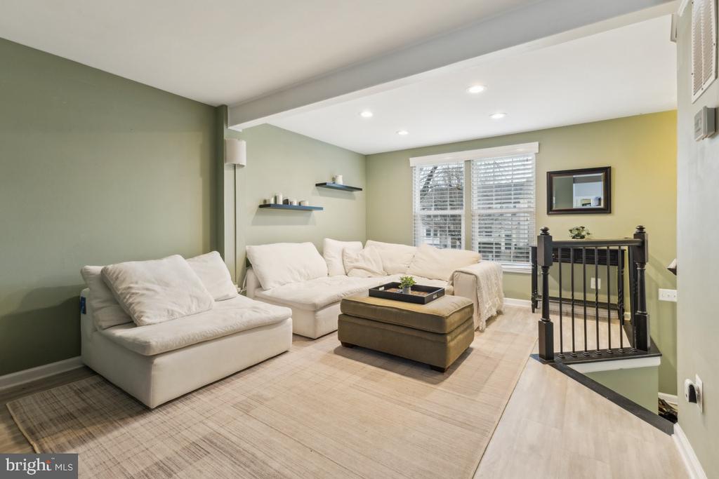 5717 Croatan Ct