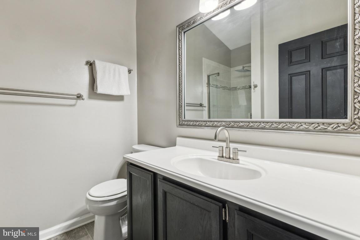 5717 Croatan Ct