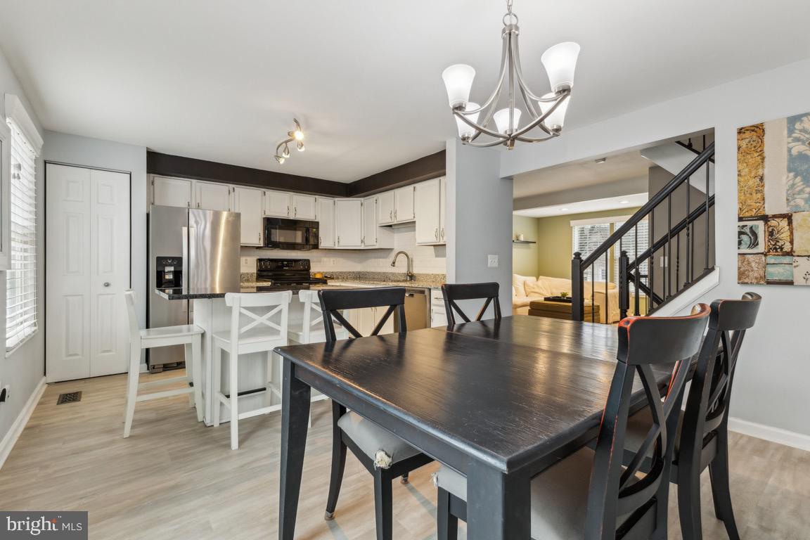 5717 Croatan Ct