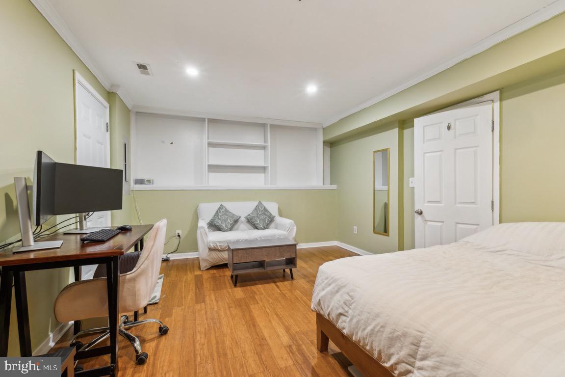 5717 Croatan Ct