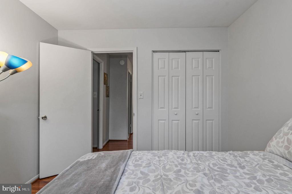 10288 Friendship Ct