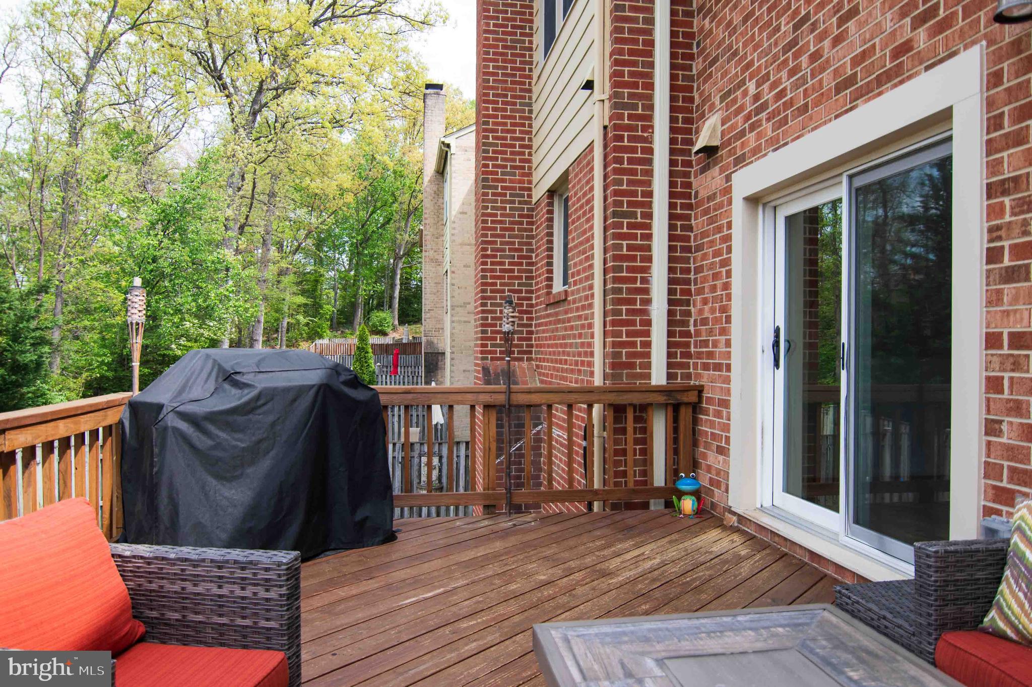 10288 Friendship Ct