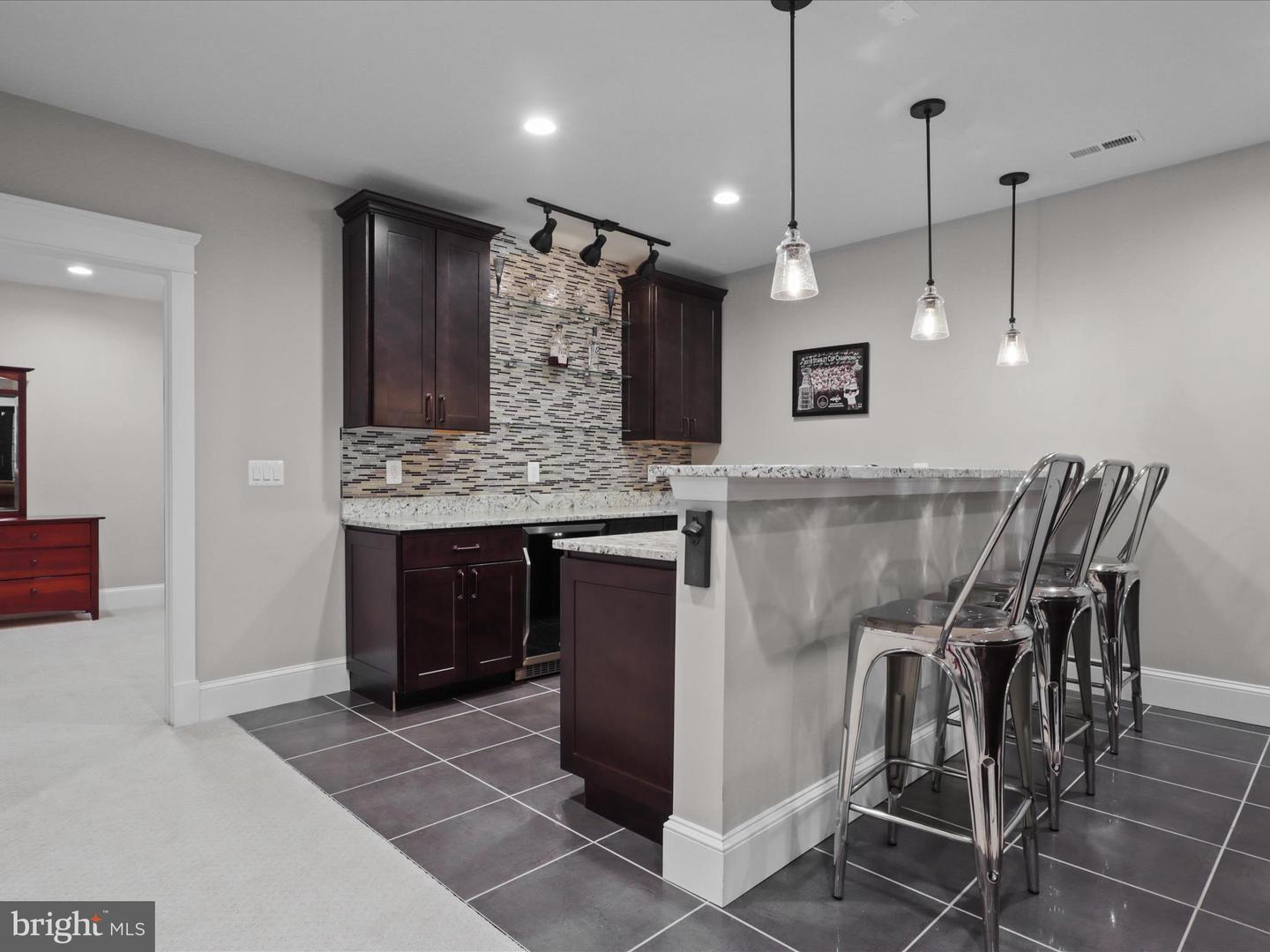 403 Colin Ln NW