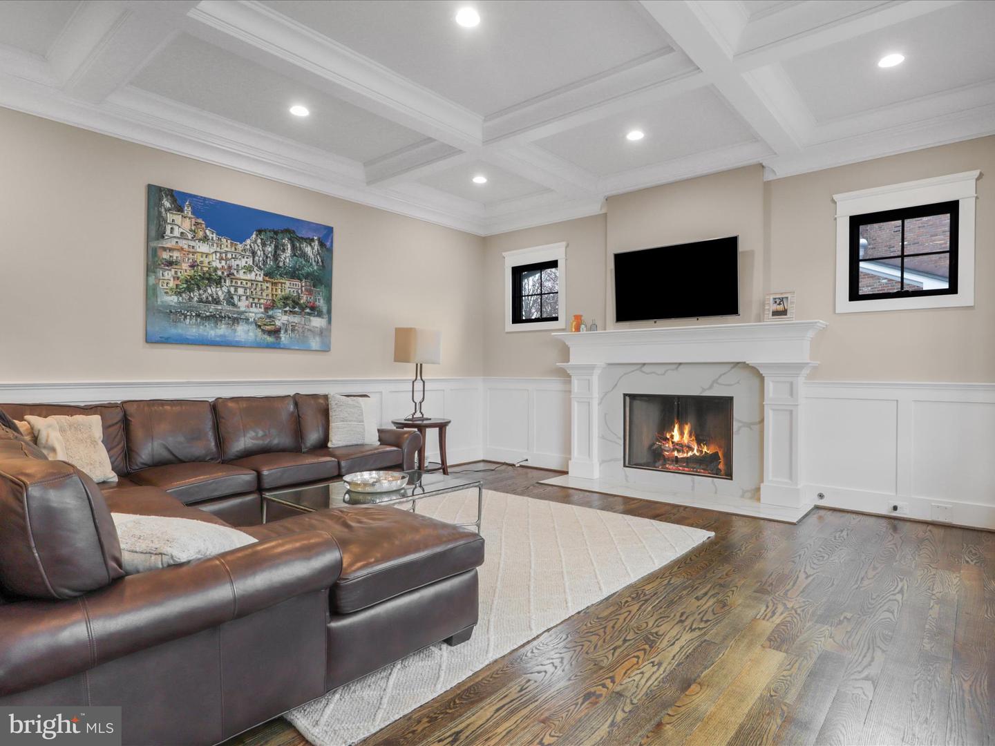403 Colin Ln NW