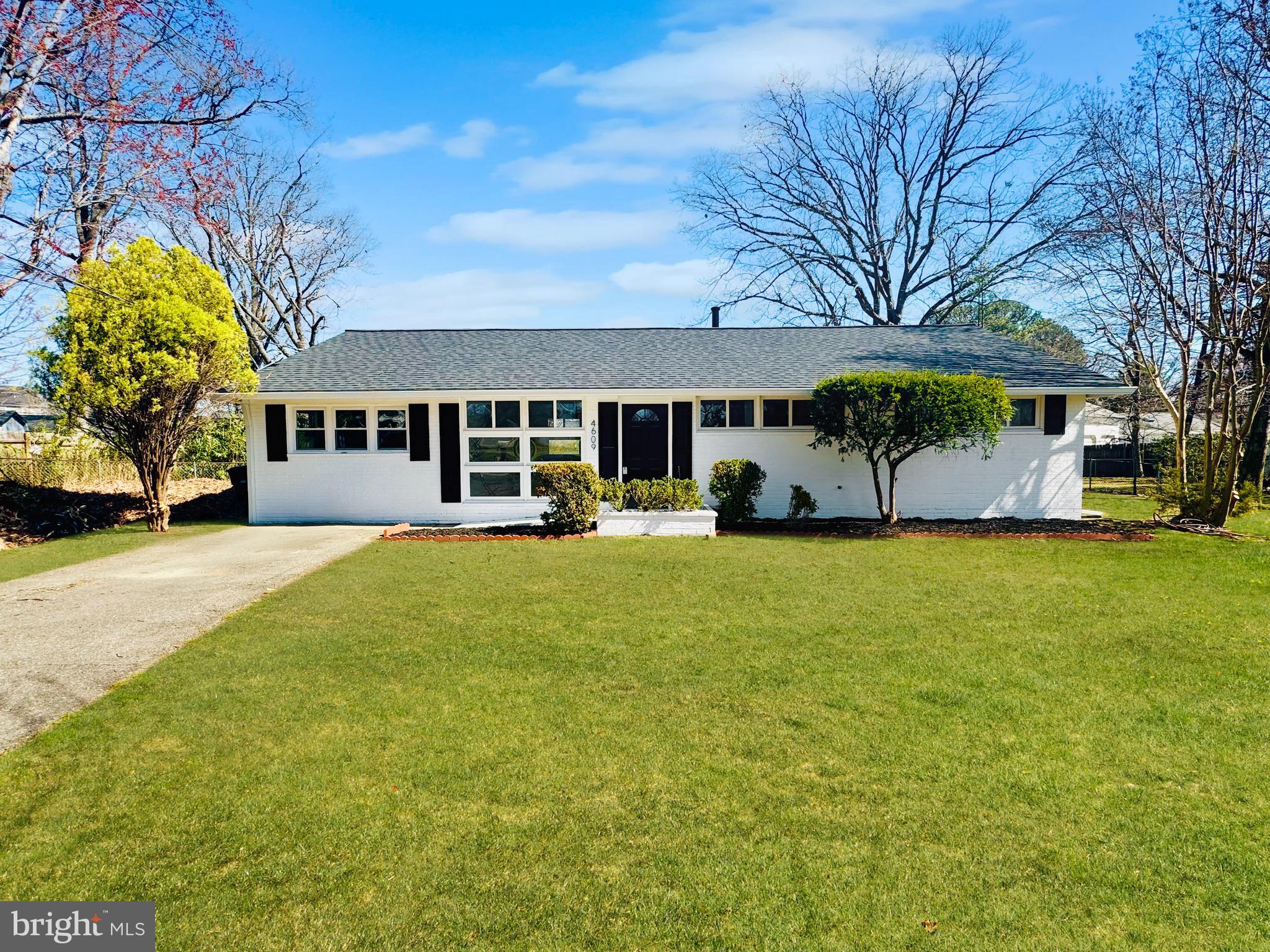 4609 Cottonwood Pl
