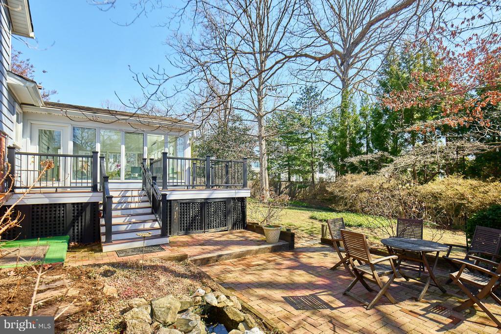 425 Blair Rd NW
