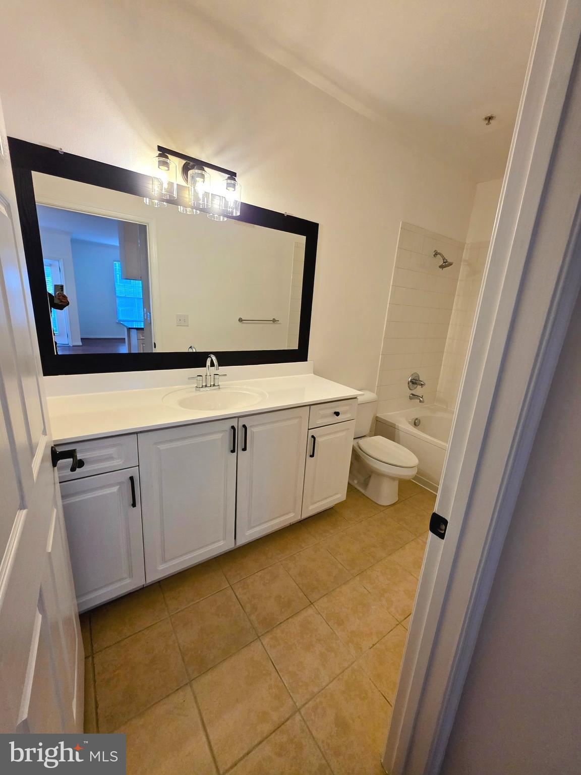 12921 CENTRE PARK CIR #206
