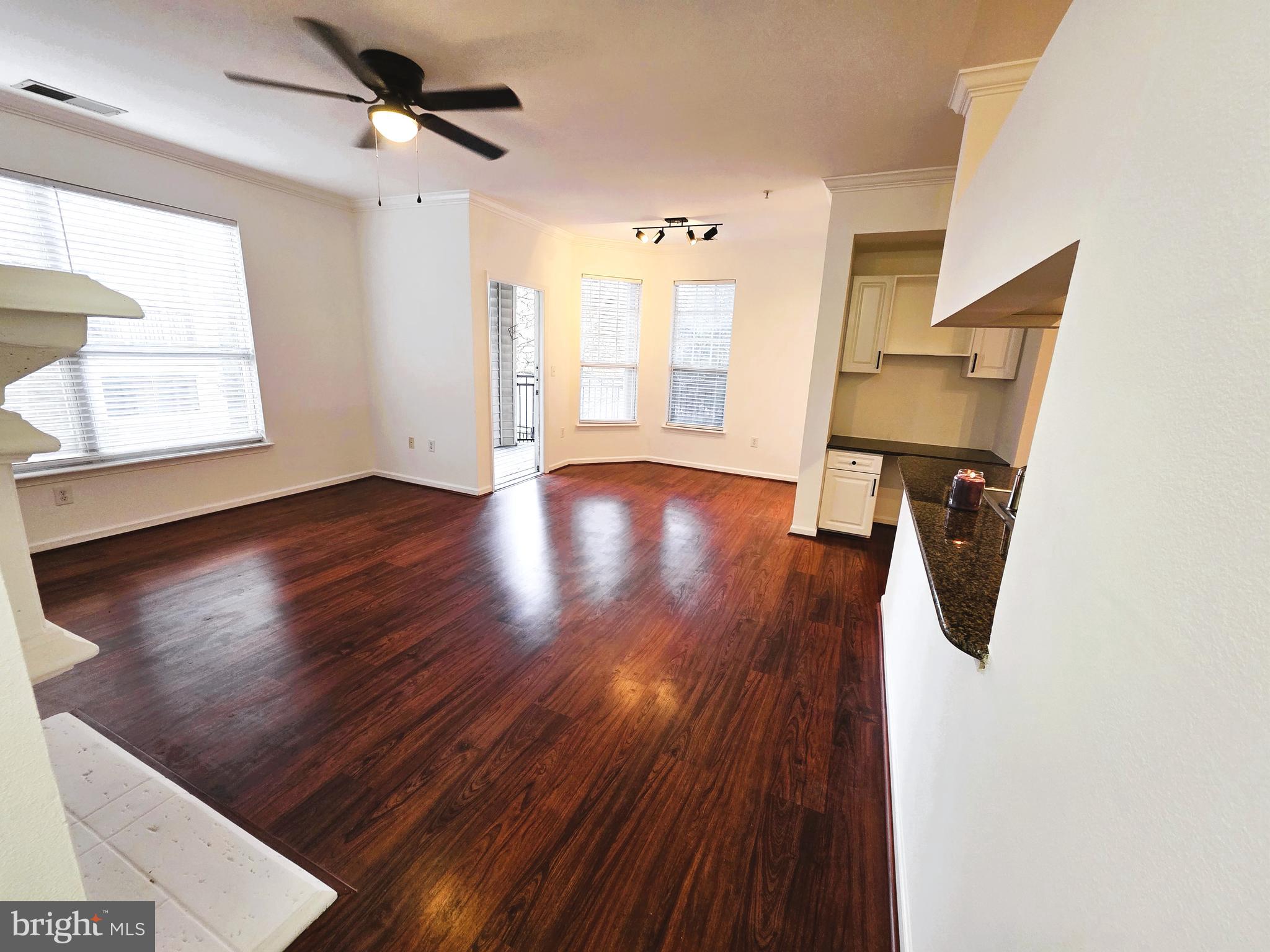 12921 CENTRE PARK CIR #206
