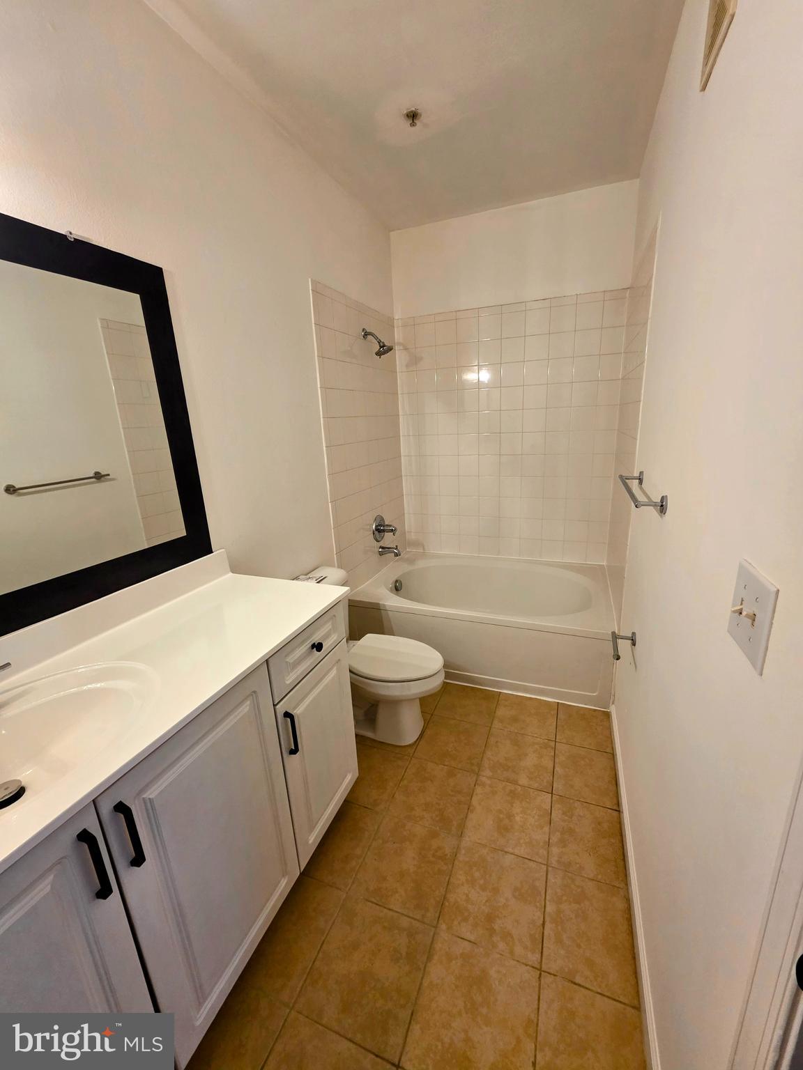 12921 CENTRE PARK CIR #206