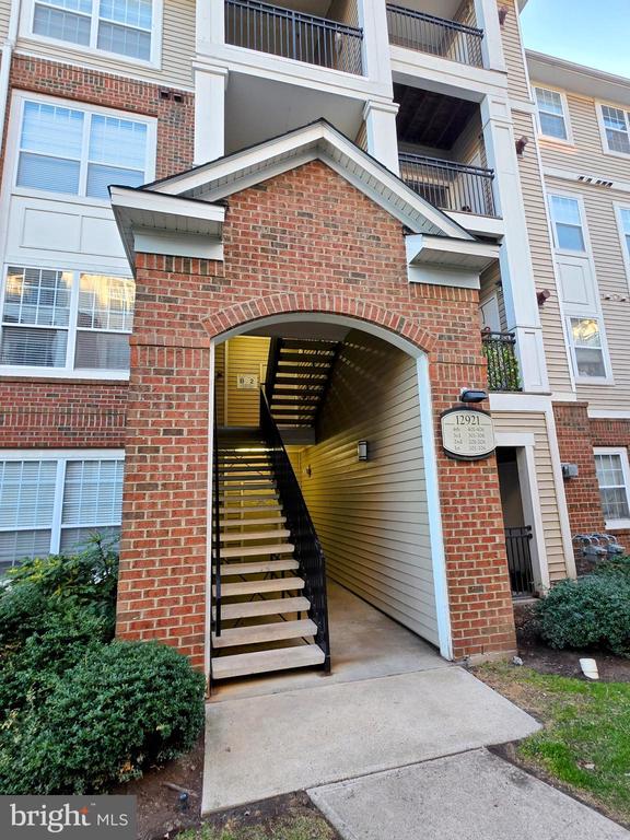 12921 CENTRE PARK CIR #206