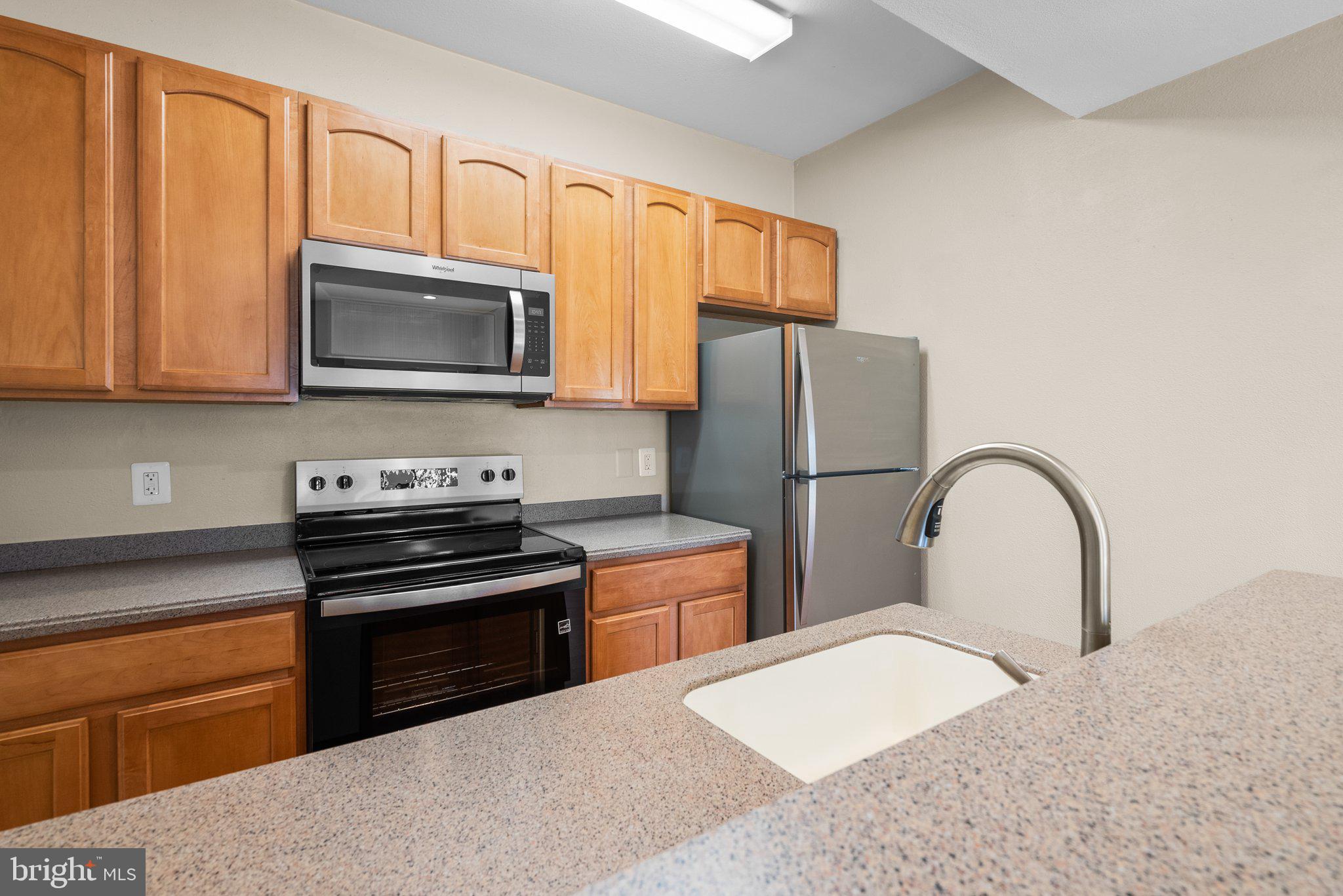 12151 PENDERVIEW LN #2026