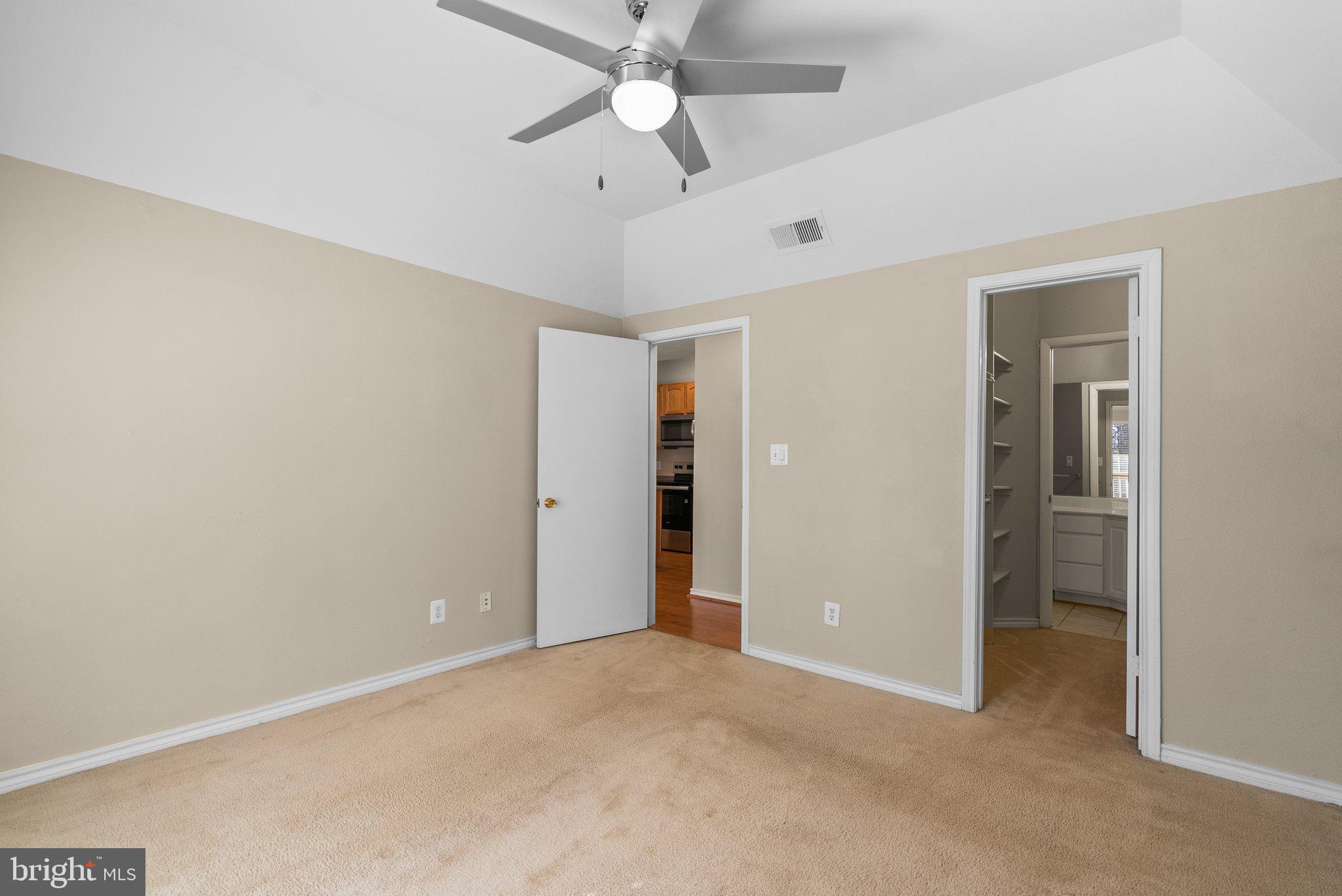 12151 PENDERVIEW LN #2026