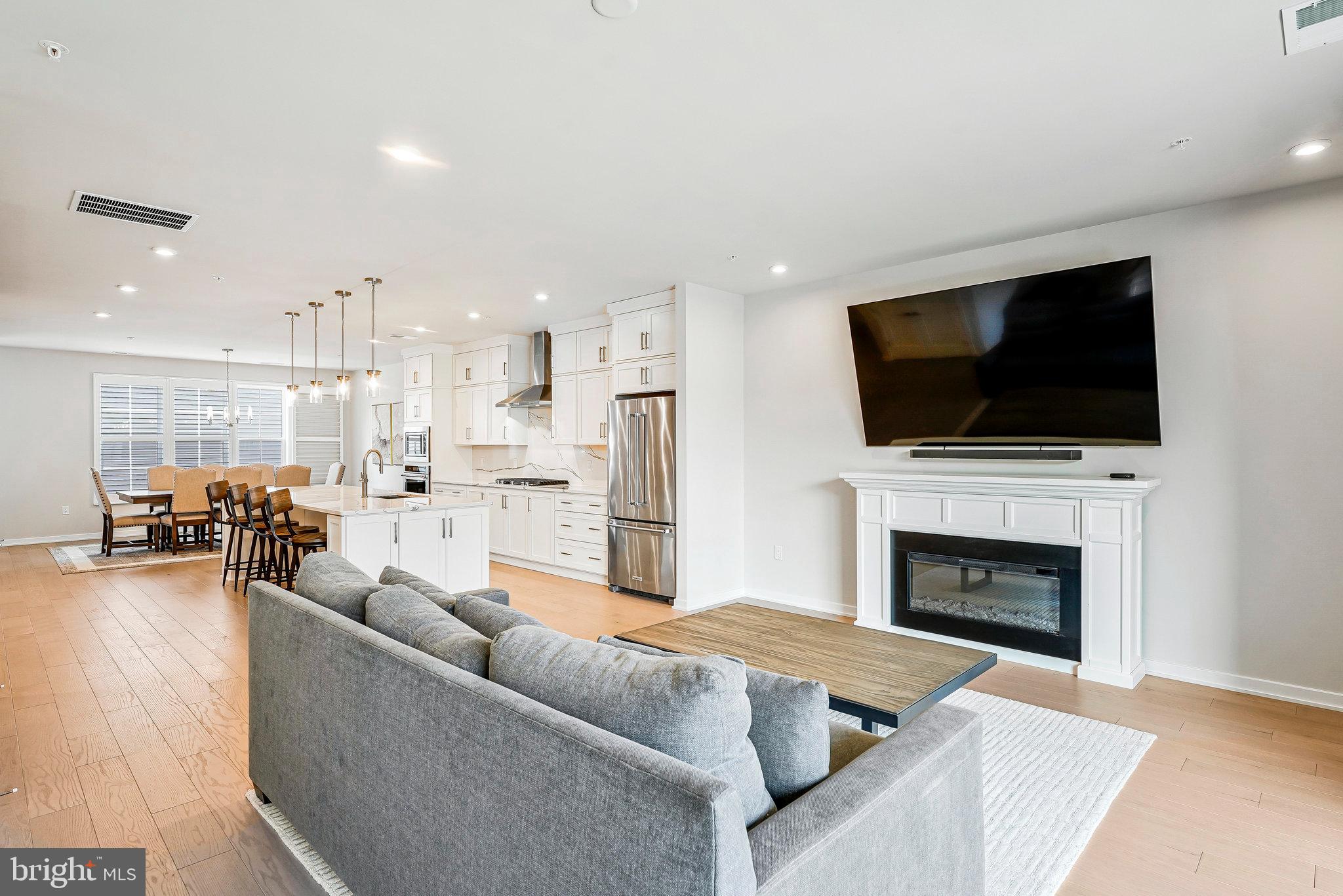 7476 Backett Wood Ter