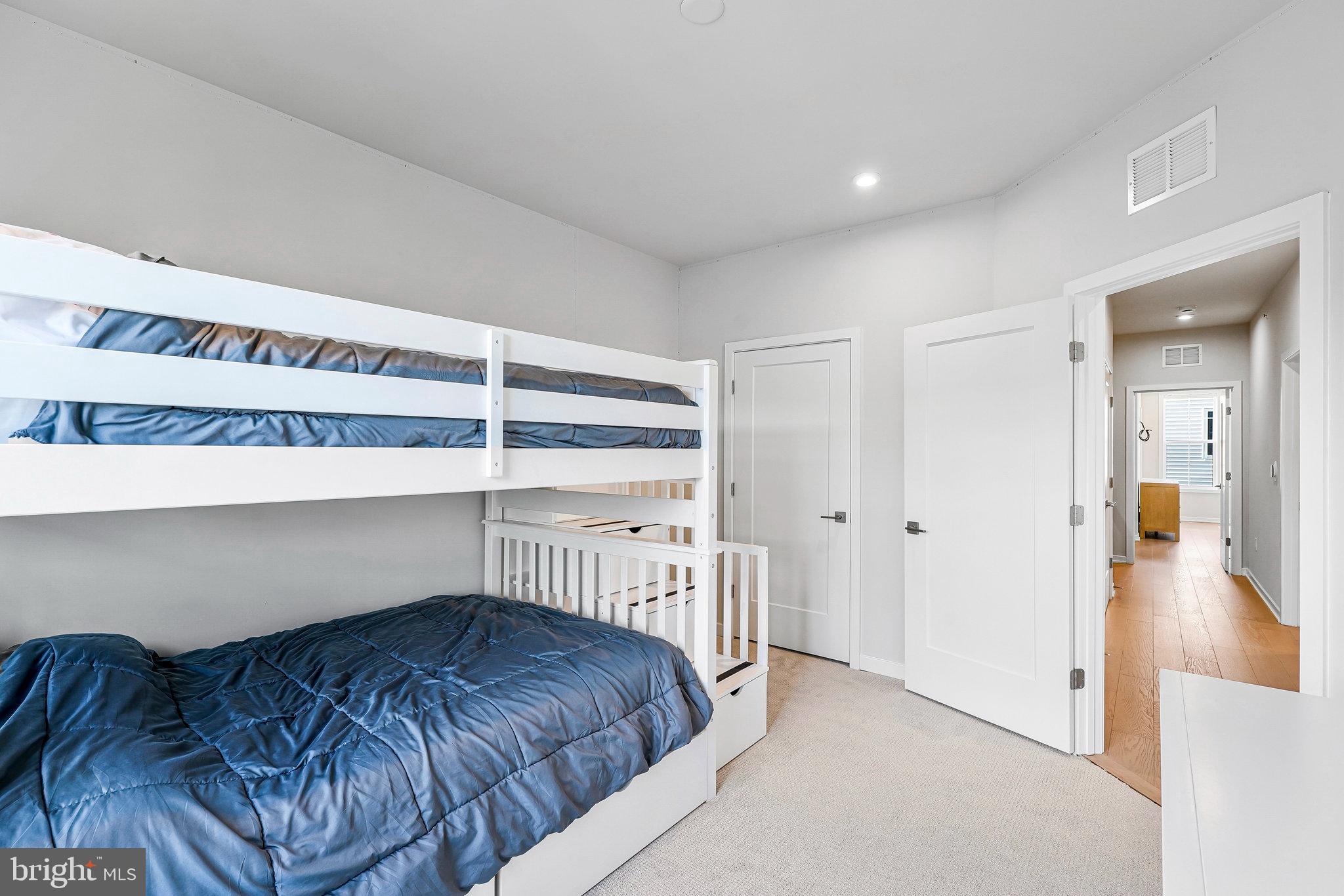 7476 Backett Wood Ter