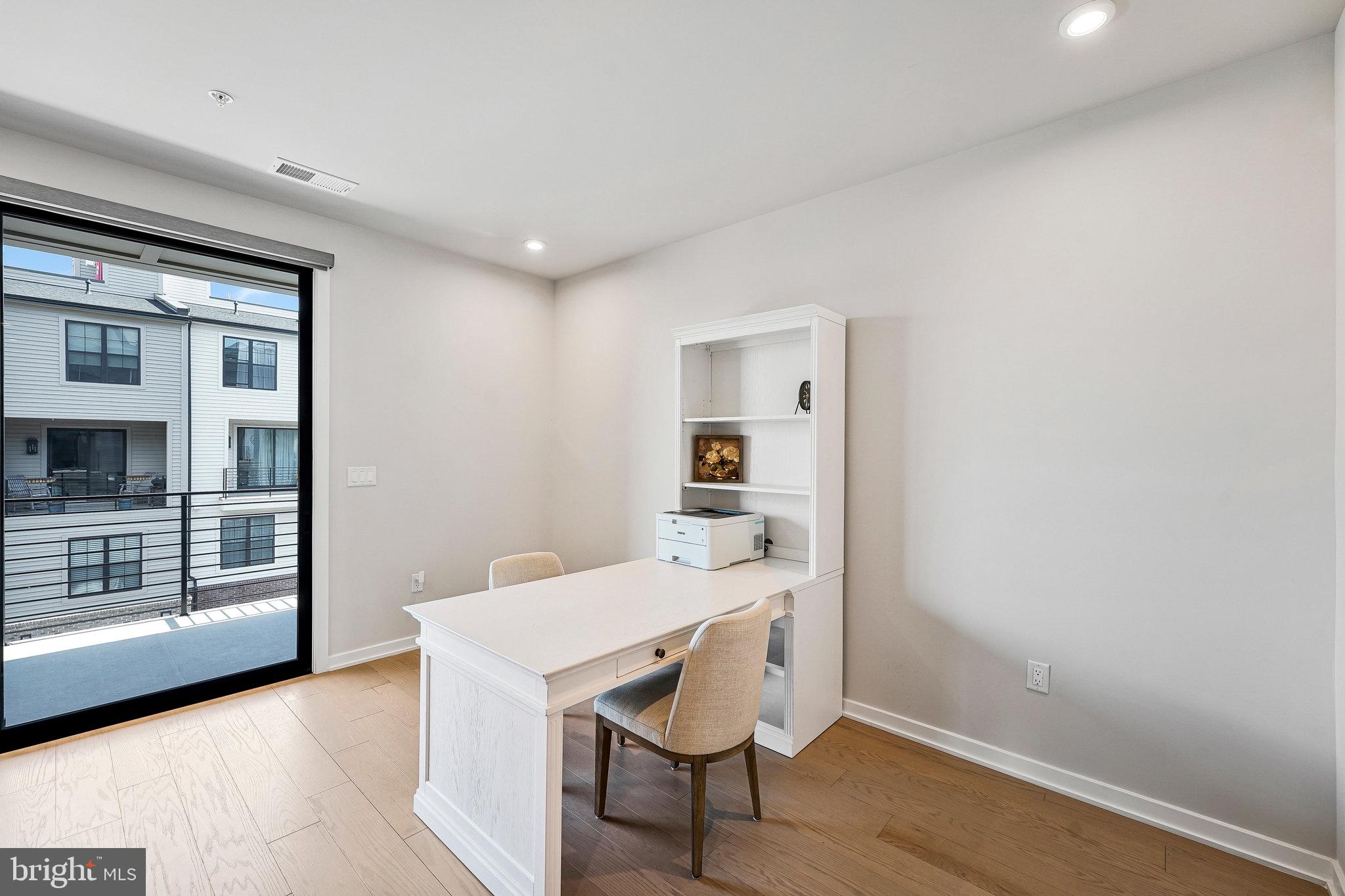 7476 Backett Wood Ter