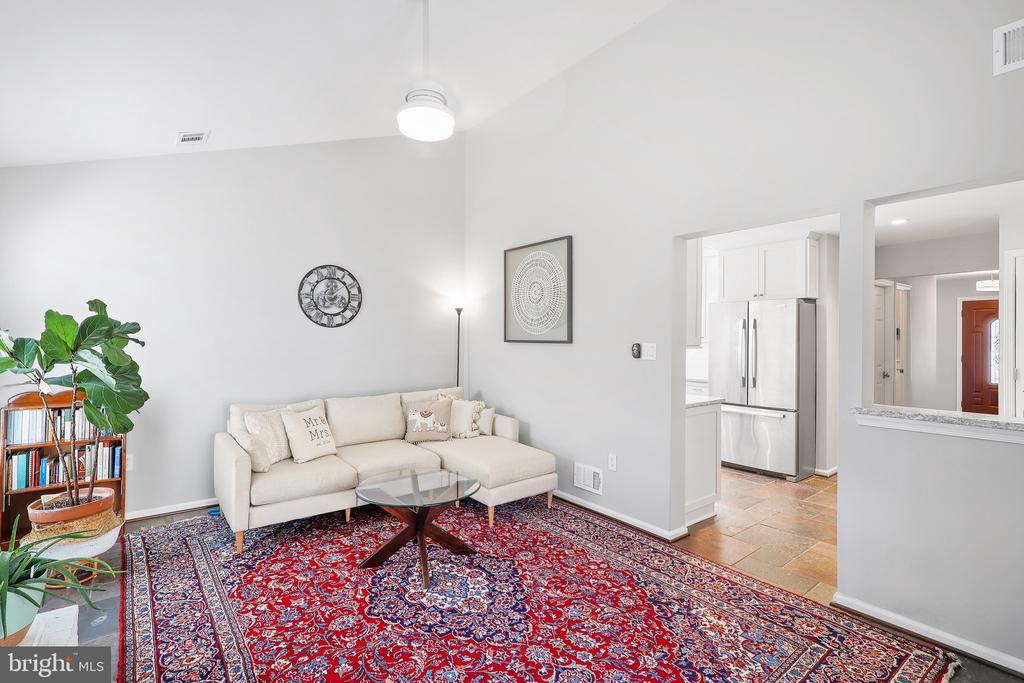 12813 Fantasia Dr