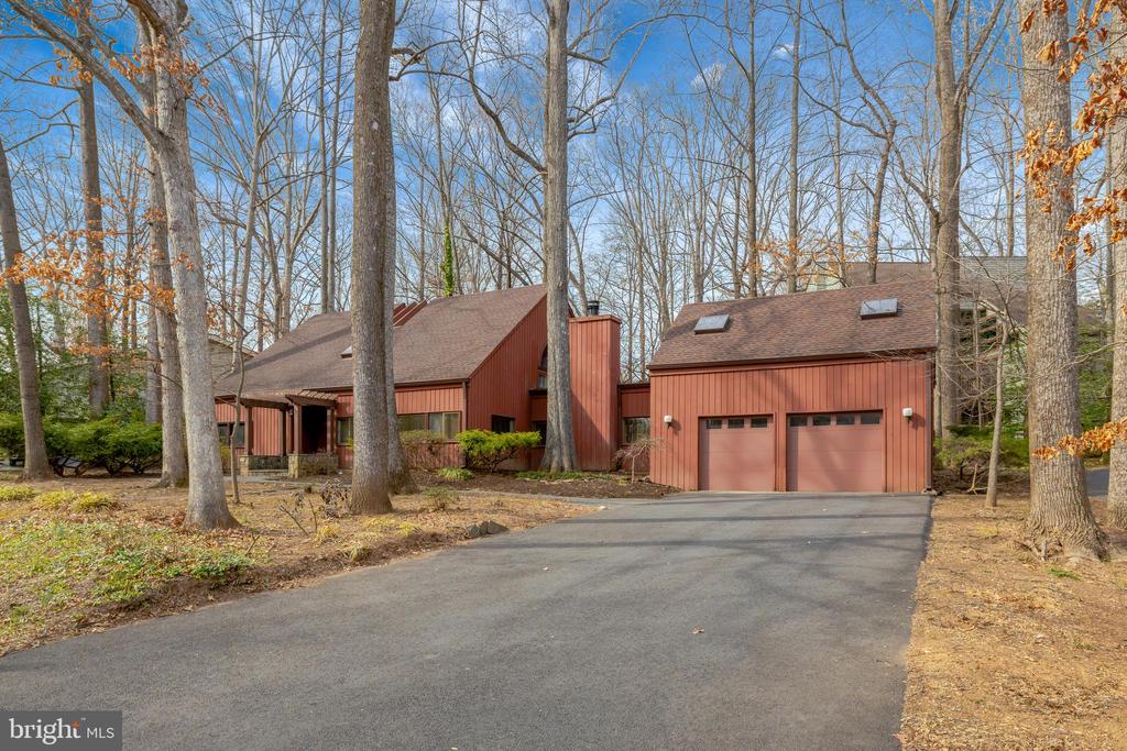 1941 Upper Lake Dr