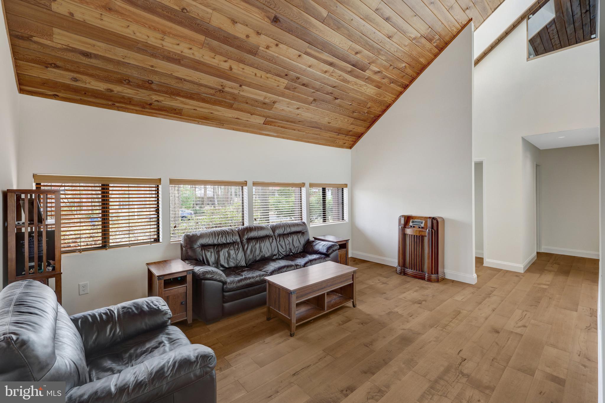 1941 Upper Lake Dr