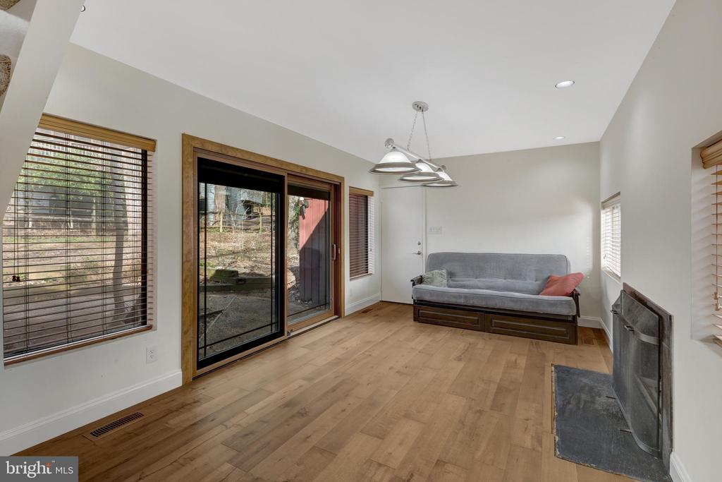 1941 Upper Lake Dr