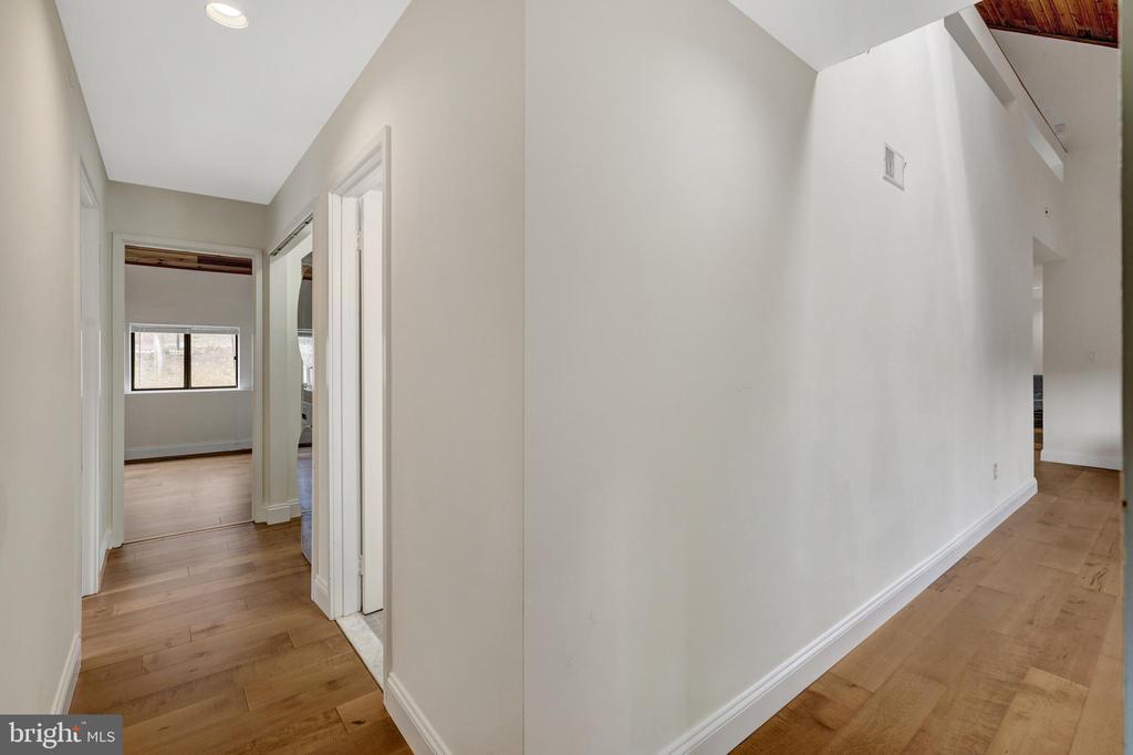 1941 Upper Lake Dr