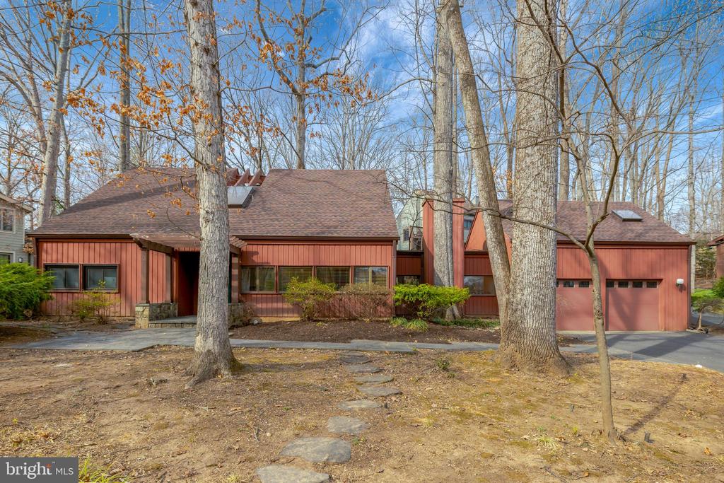 1941 Upper Lake Dr