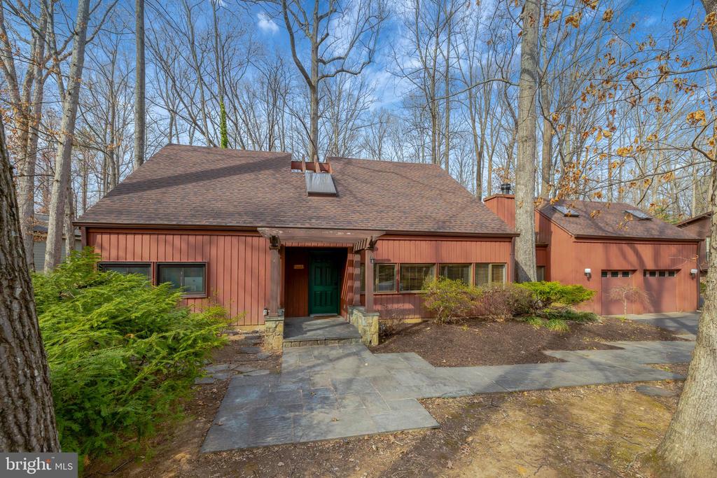 1941 Upper Lake Dr