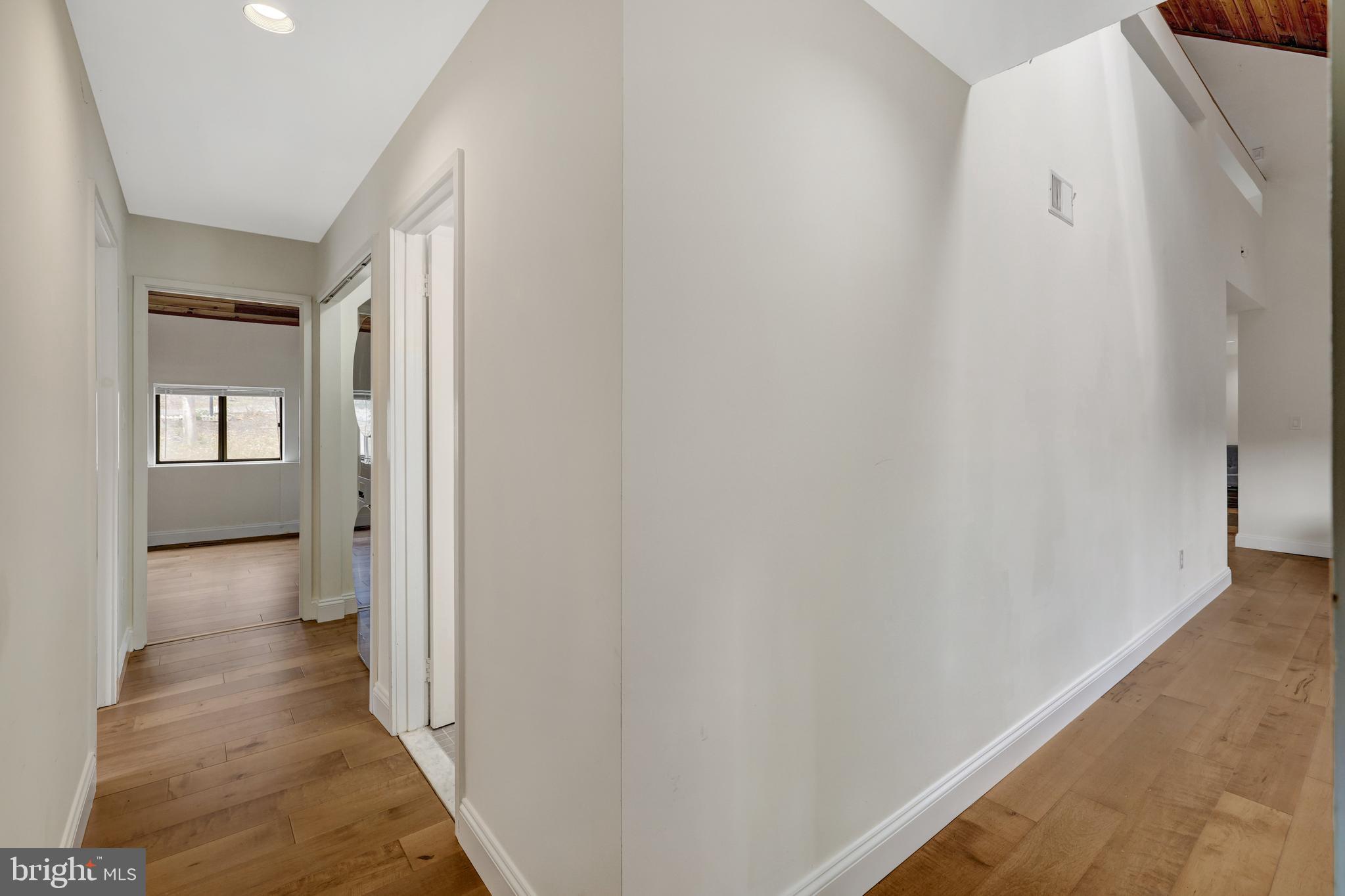 1941 Upper Lake Dr