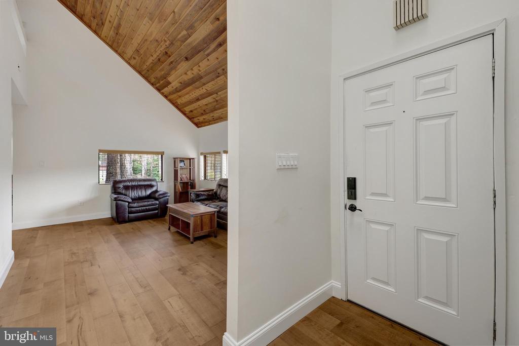 1941 Upper Lake Dr