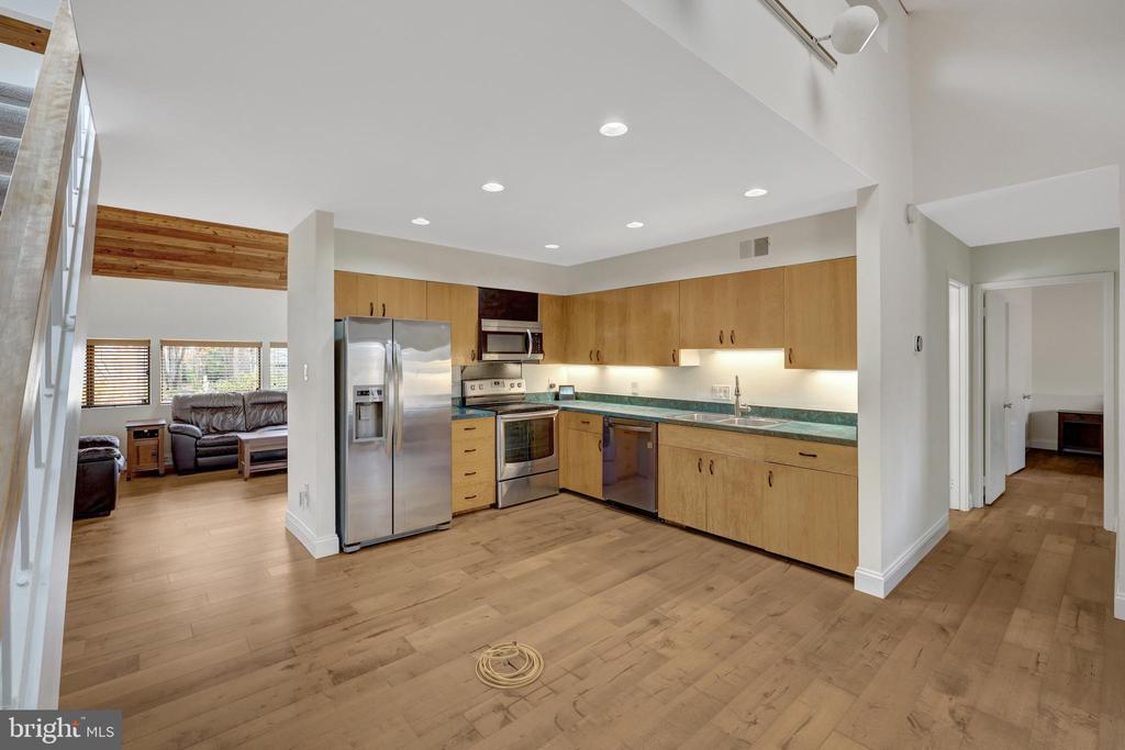 1941 Upper Lake Dr