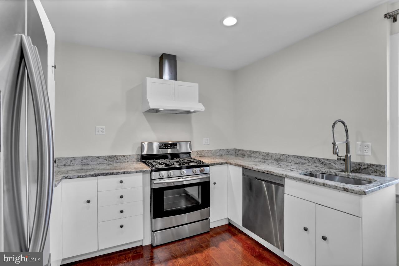 5608 OTTAWA RD