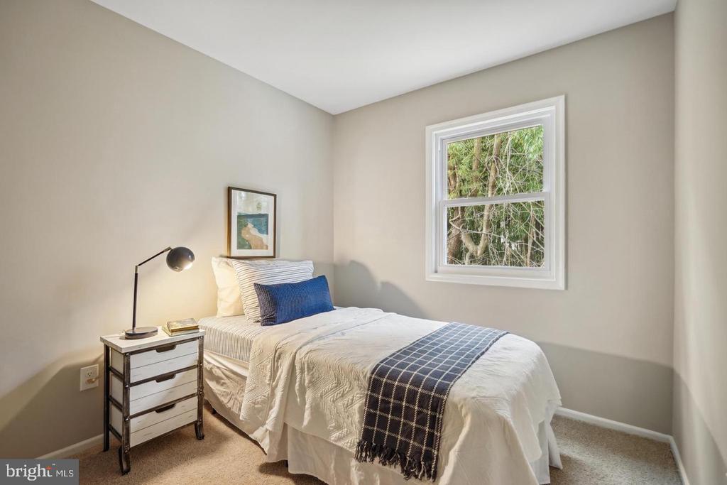 5132 DAHLGREEN PL