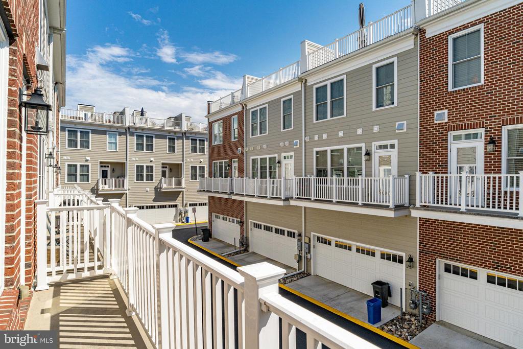 159 Center St S #14