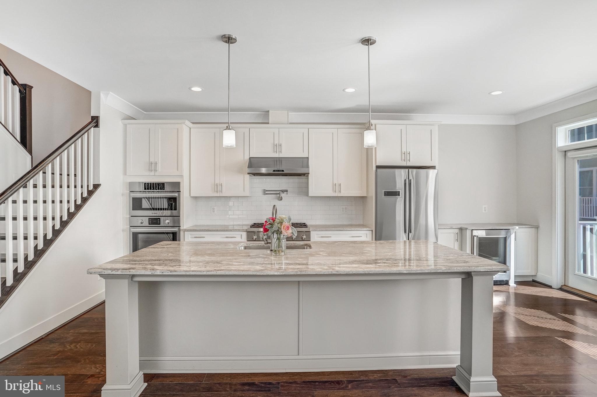 159 Center St S #14