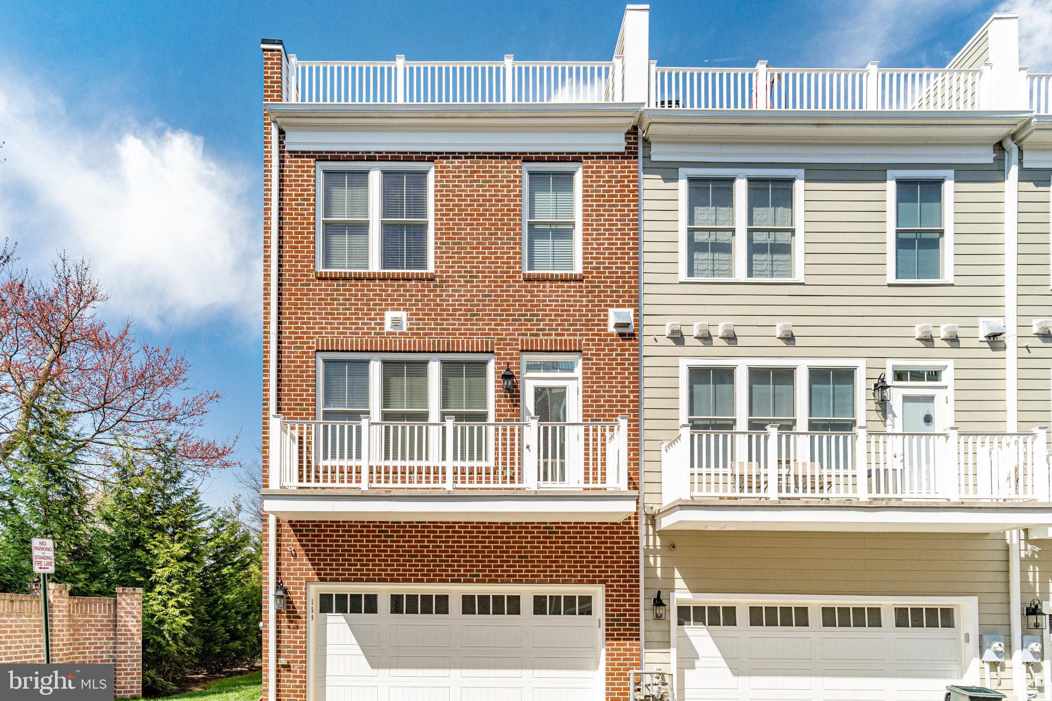 159 Center St S #14