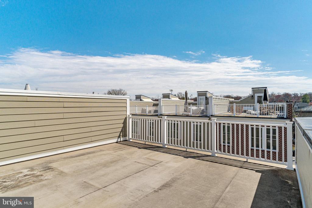 159 Center St S #14