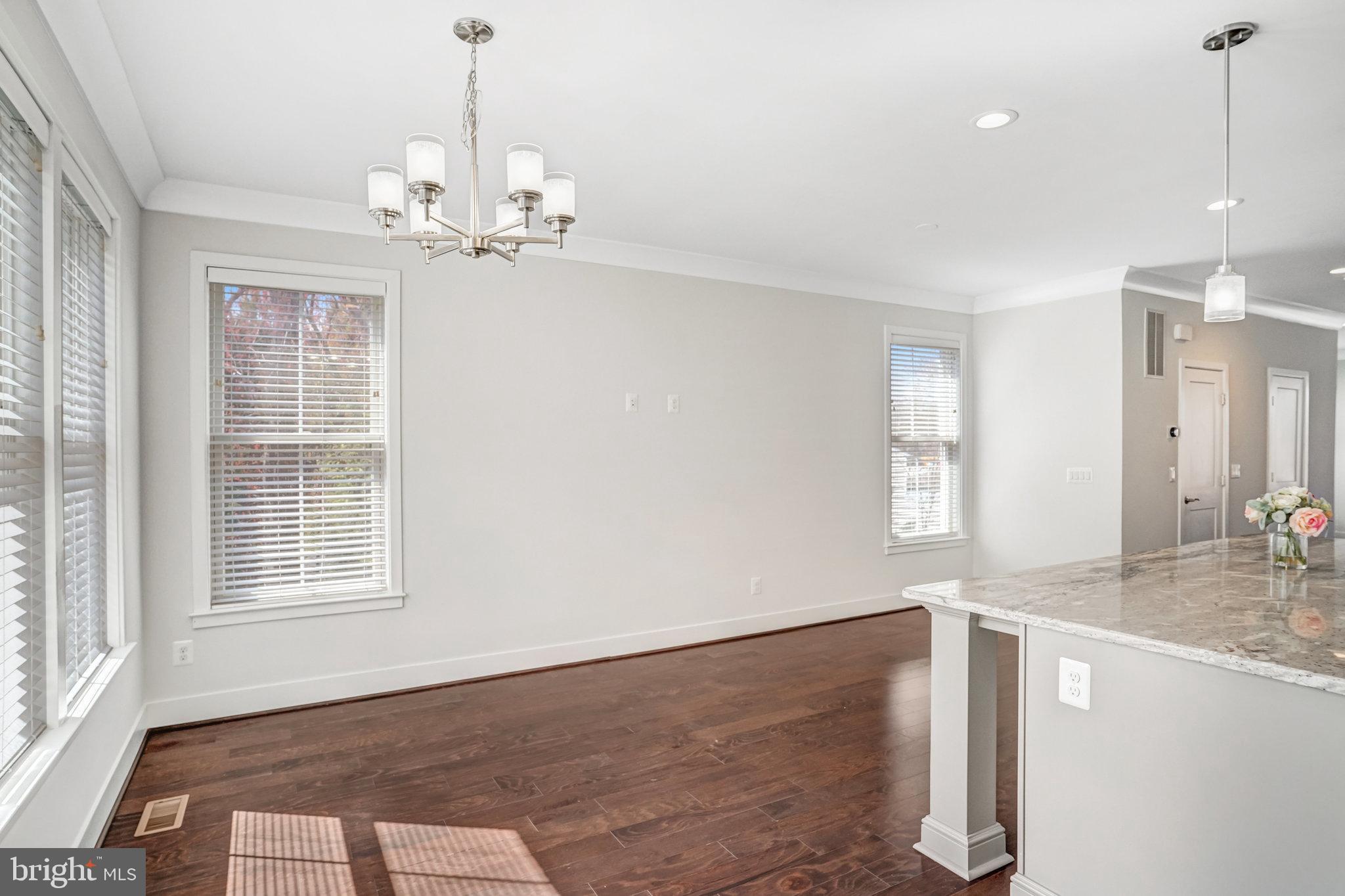 159 Center St S #14