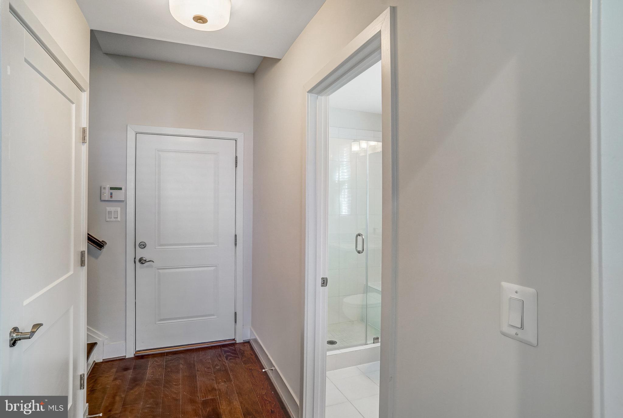 159 Center St S #14