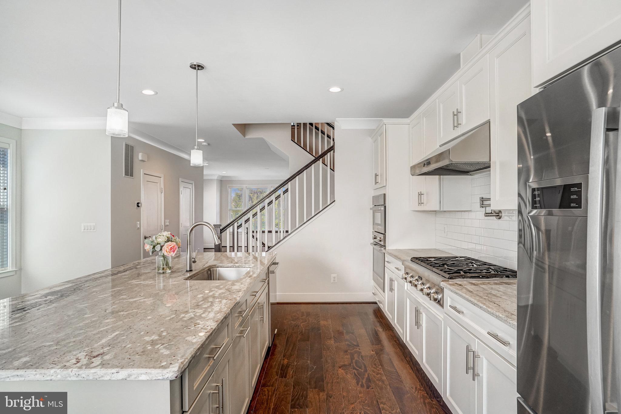 159 Center St S #14