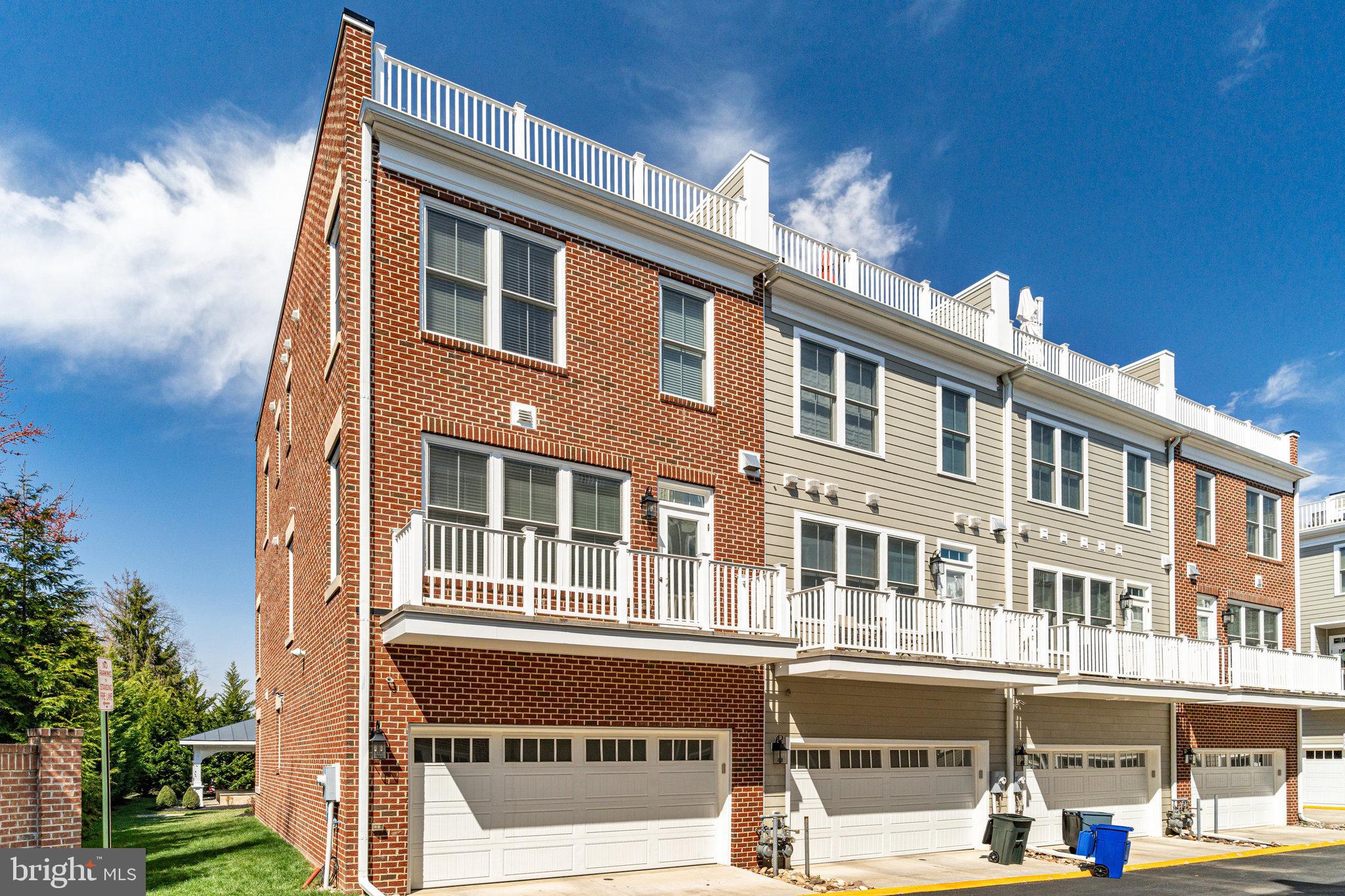 159 Center St S #14
