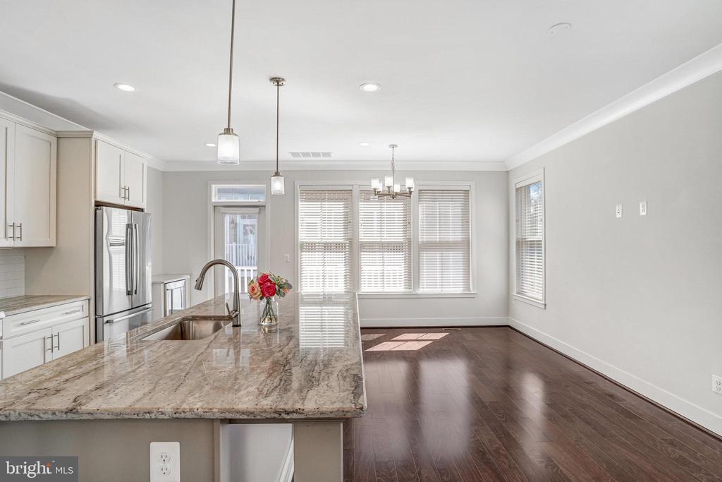 159 Center St S #14