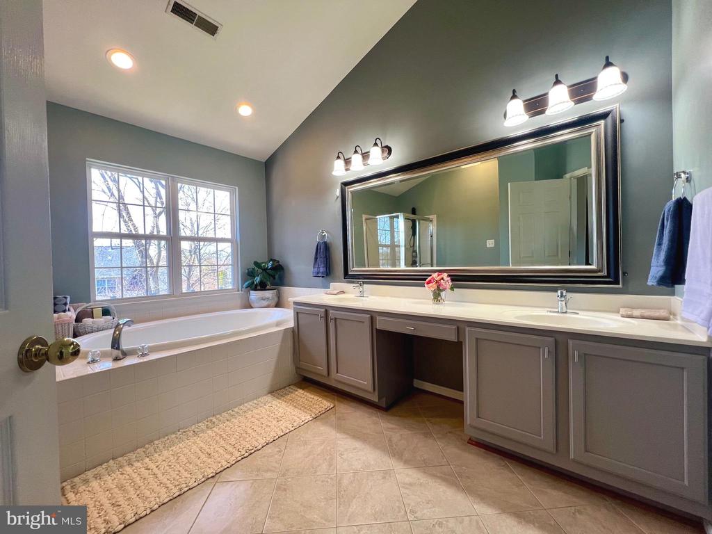 14544 Picket Oaks Rd