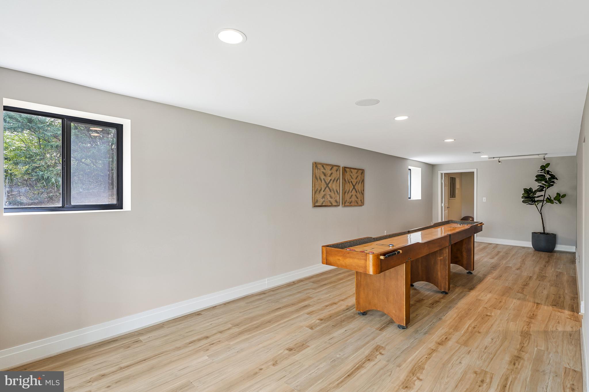 10226 Cedar Pond Dr