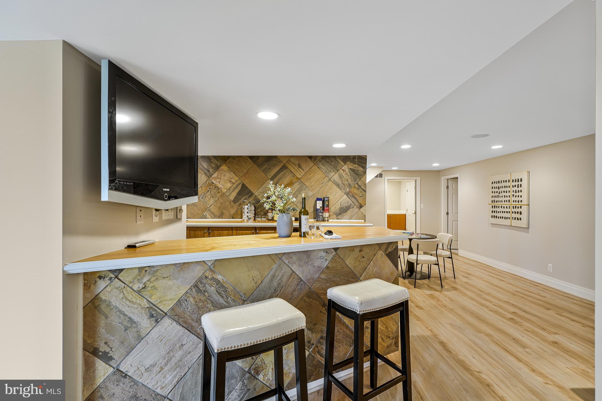 10226 Cedar Pond Dr