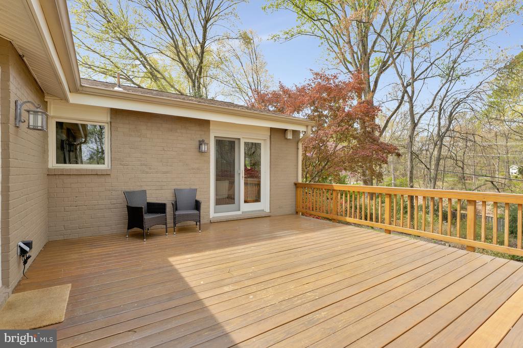 10226 Cedar Pond Dr