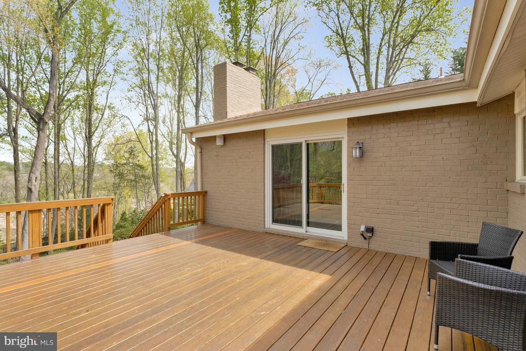 10226 Cedar Pond Dr
