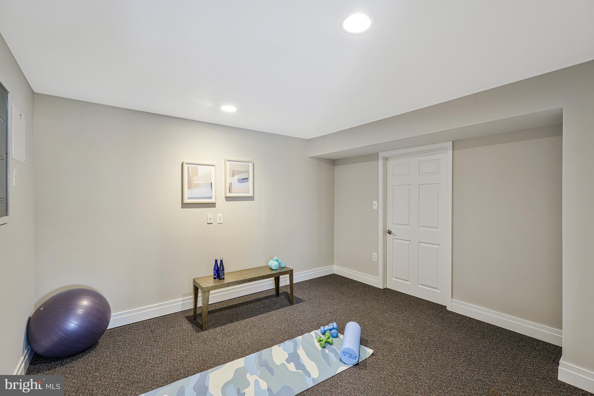 10226 Cedar Pond Dr