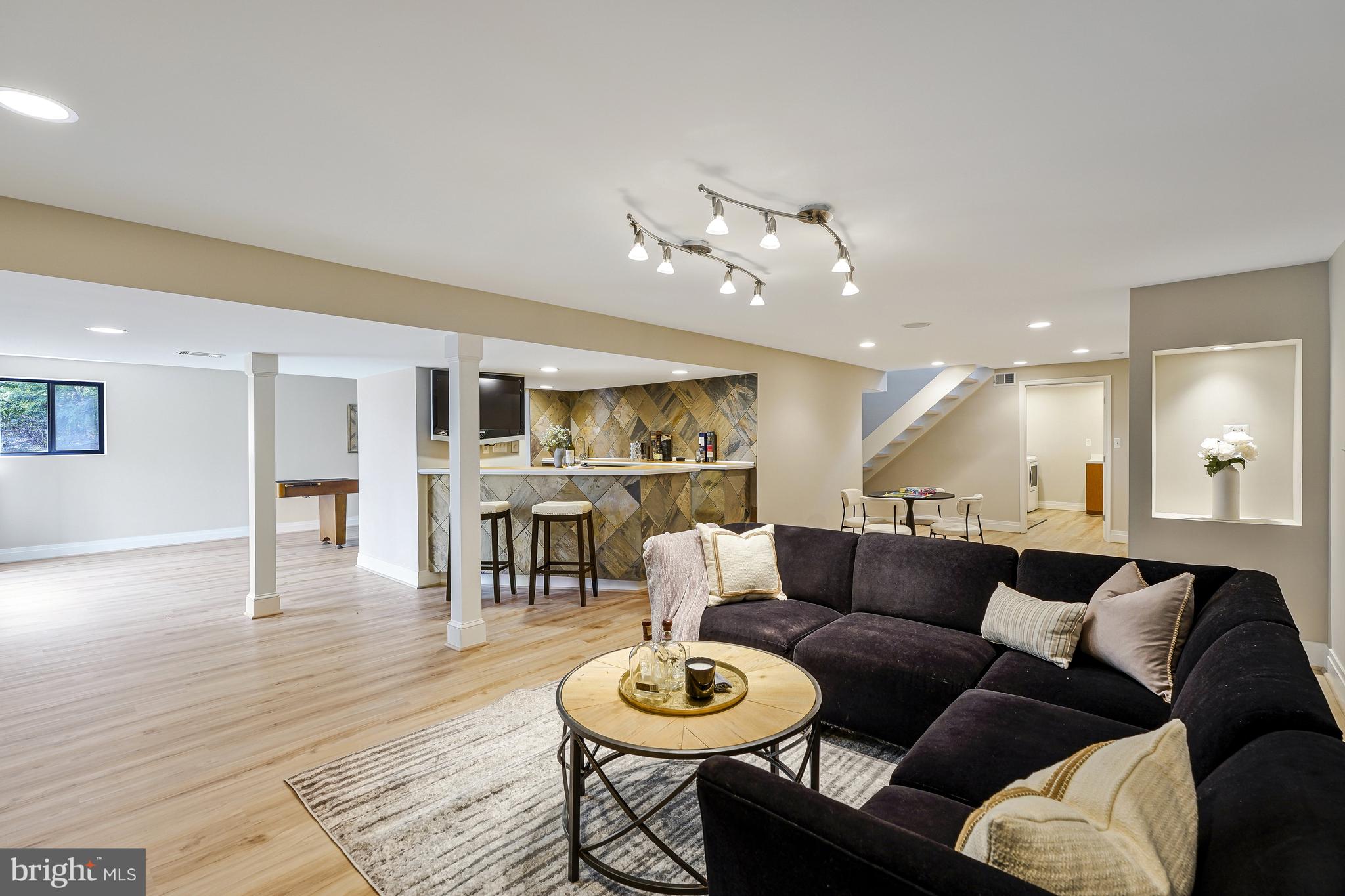 10226 Cedar Pond Dr