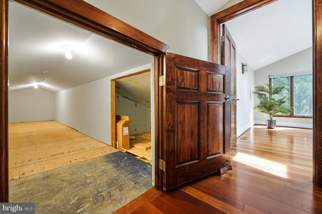 10226 Cedar Pond Dr
