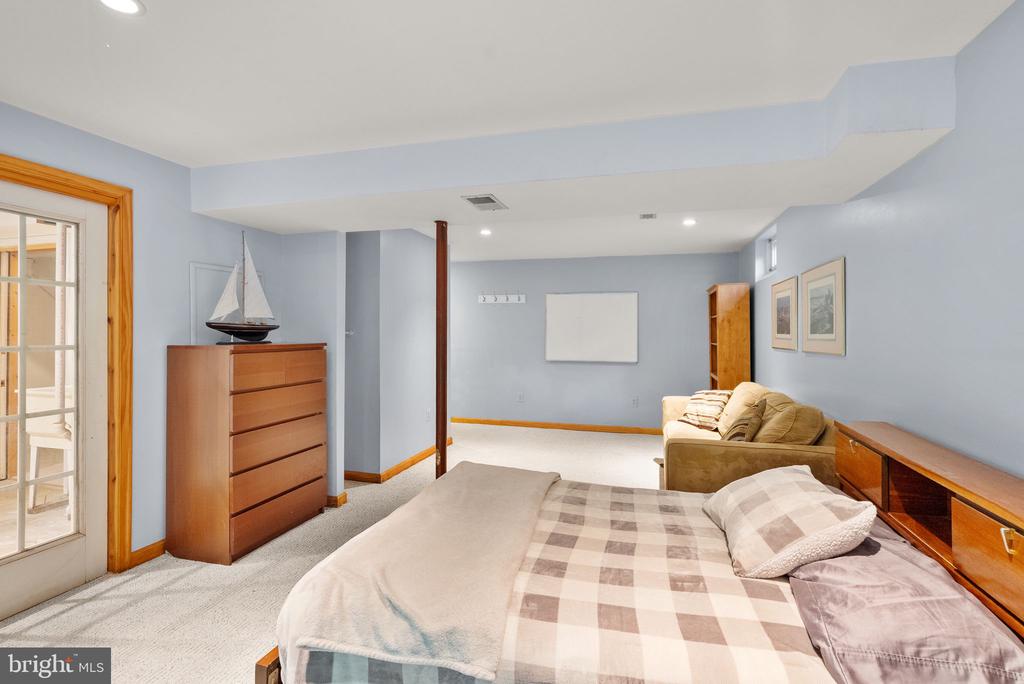 3428 Austin Ct